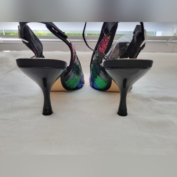 ZARA - mulitcolor sequined low-heeled shoes. Ladies size 37 (U.S. size 6 1/2) - Picture 5 of 11